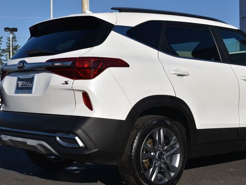 Used 2021 Kia Seltos S image 9