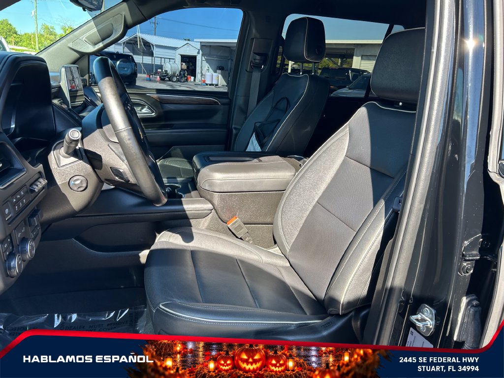 Used 2024 Chevrolet Suburban Premier AWD/4WD image 14