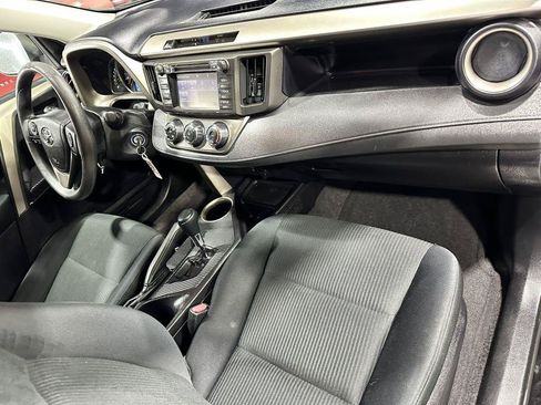 Used 2015 Toyota RAV4 LE AWD/4WD image 37