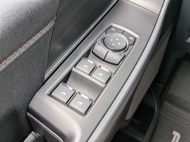 Used 2025 Ford F150 Lariat w/ Equipment Group 502A High AWD/4WD image 23