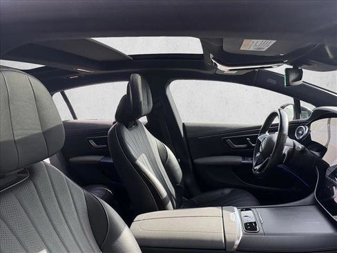 Certified 2022 Mercedes-Benz EQS 580 EQS 580 image 23