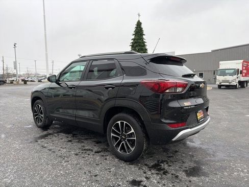 Used 2025 Chevrolet TrailBlazer LT image 5