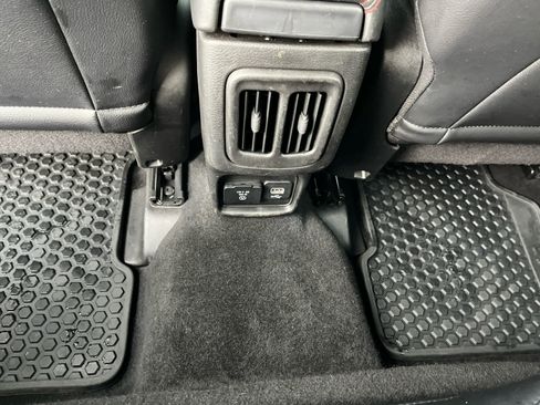 Used 2017 Jeep Compass Trailhawk w/ Cold Weather Group AWD/4WD image 24