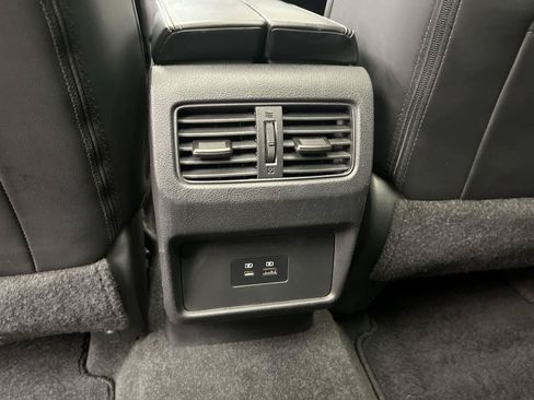 Used 2023 Nissan Rogue SV w/ SV Premium B Package AWD/4WD image 12