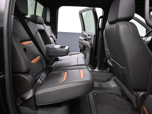 Used 2024 GMC Sierra 2500 AT4 w/ AT4 Preferred Package AWD/4WD image 27
