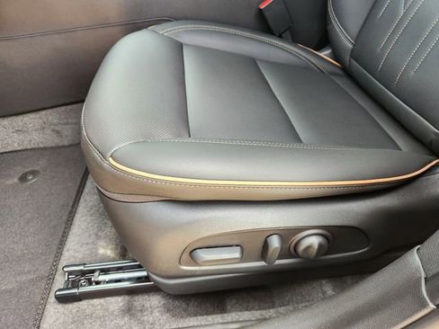 New 2026 Buick Envista Avenir image 17