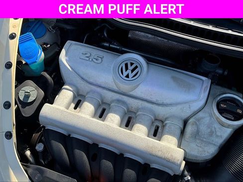 Used 2009 Volkswagen Beetle 2.5L image 28