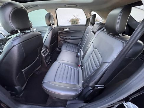 Used 2016 Ford Edge SEL w/ Equipment Group 201A FWD image 17