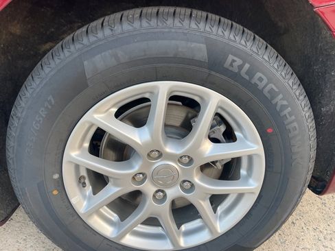 Used 2020 Chrysler Pacifica Touring-L image 9