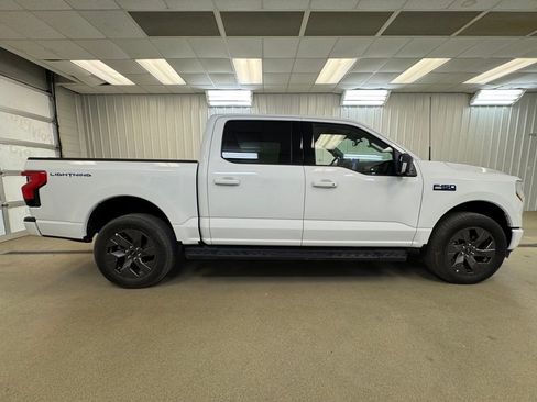 Used 2024 Ford F150 Lightning Flash image 5