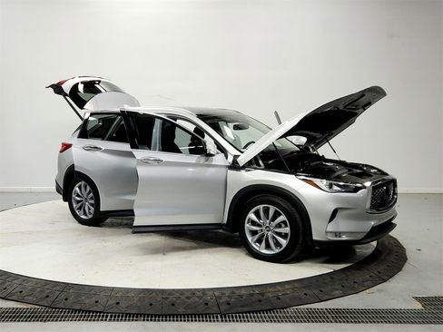 Used 2021 INFINITI QX50 Luxe image 9