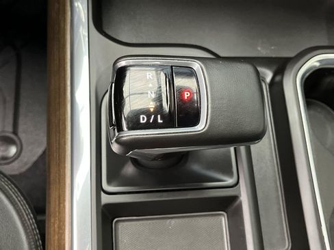Certified 2024 Chevrolet Silverado 1500 High Country w/ High Country Premium Package AWD/4WD image 27