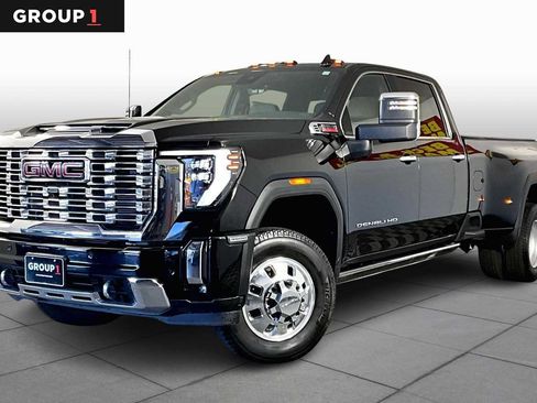 Used 2025 GMC Sierra 3500 Denali w/ Denali Reserve Package image 1