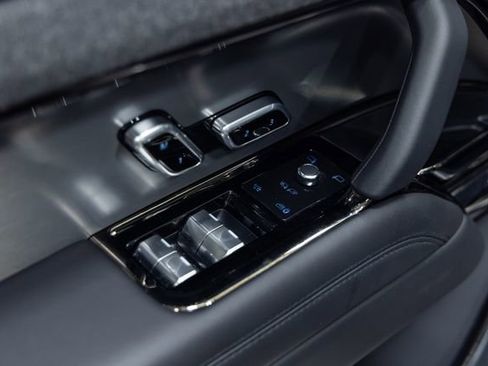 Used 2024 Land Rover Range Rover Sport Dynamic SE image 12