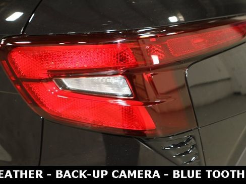 New 2026 Chevrolet Trax RS w/ Sunroof Package image 28