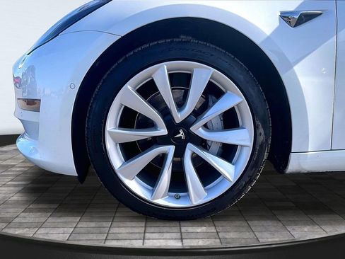 Used 2020 Tesla Model 3 Long Range AWD/4WD image 9
