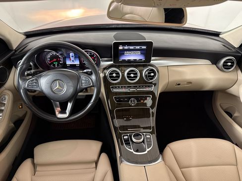 Used 2018 Mercedes-Benz C 300 Sedan w/ Premium Package image 15