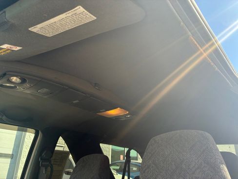 Used 1998 GMC Jimmy SLS w/ Marketing Opt Pkg 2 image 27