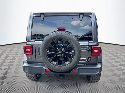 Used 2021 Jeep Wrangler Unlimited Sahara w/ Cold Weather Group AWD/4WD image 7
