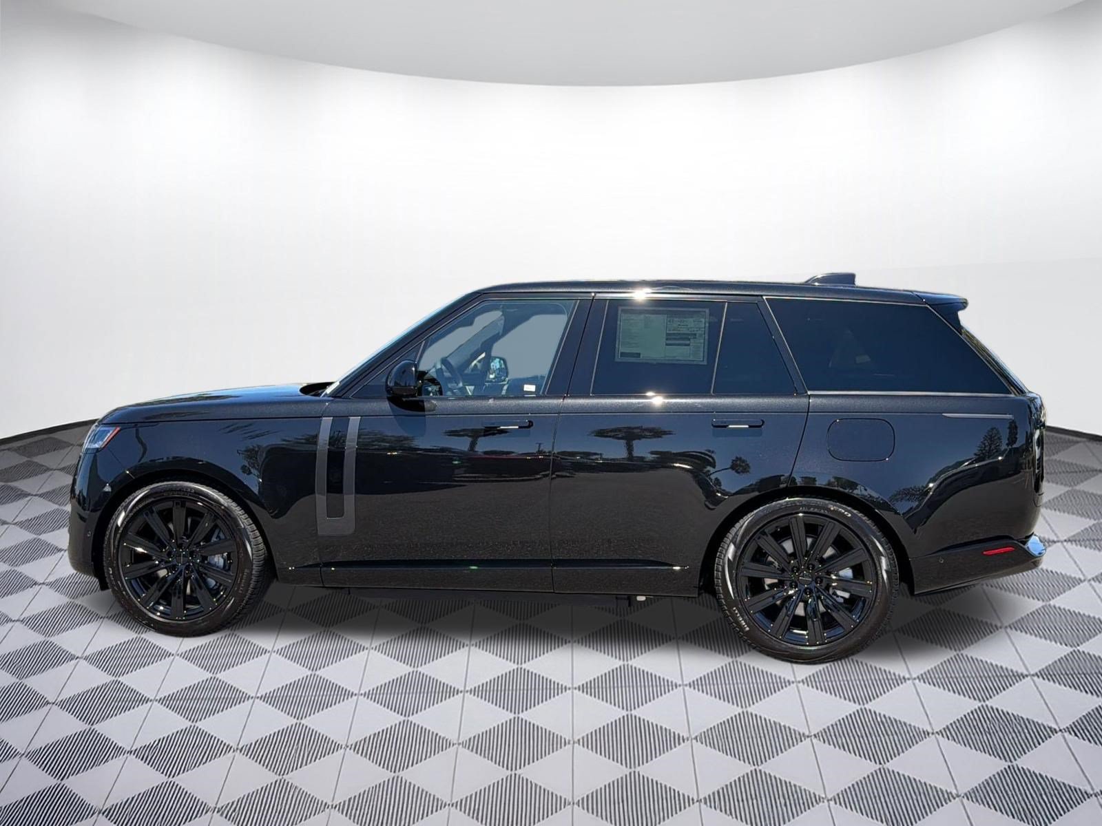 New 2026 Land Rover Range Rover SE AWD/4WD image 2