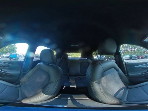 Used 2025 Buick Envista Preferred FWD image 42