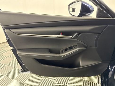Used 2023 MAZDA MAZDA3 s image 22