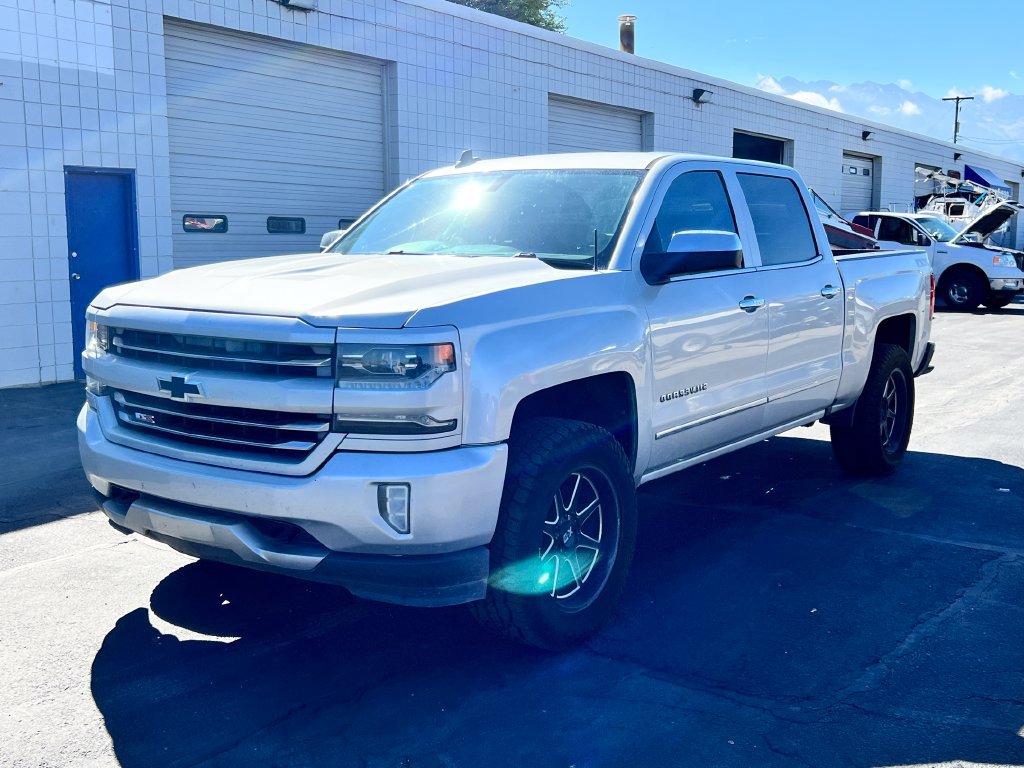 Used 2017 Chevrolet Silverado 1500 LTZ Z71 AWD/4WD image 2