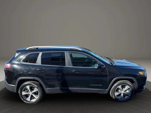 Used 2019 Jeep Cherokee Limited AWD/4WD image 6