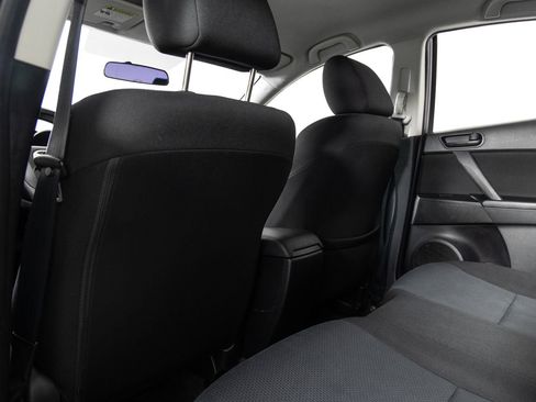 Used 2011 MAZDA MAZDA3 i Sport image 19