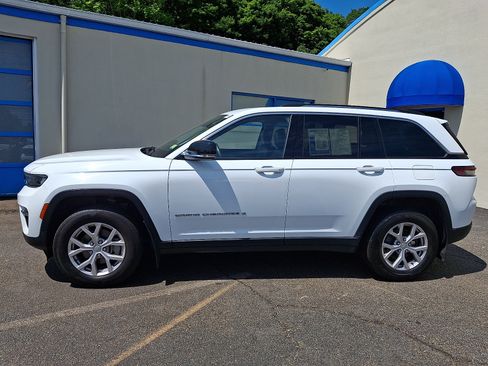 Used 2022 Jeep Grand Cherokee Limited AWD/4WD image 7