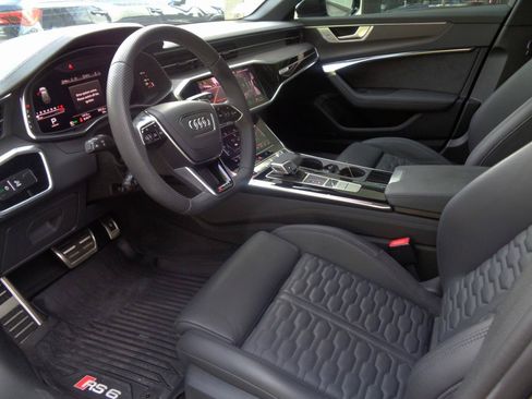 Used 2025 Audi RS 6 performance AWD/4WD image 9