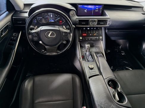 Used 2018 Lexus IS 300 w/ Comfort Package RWD image 17