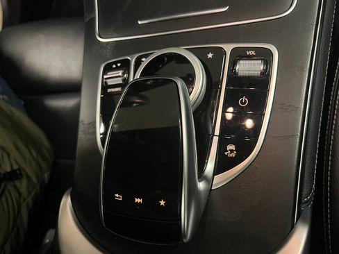 Used 2017 Mercedes-Benz GLC 300 4MATIC Coupe image 24