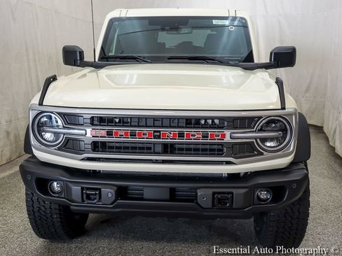 New 2026 Ford Bronco Outer Banks w/ Sasquatch Package AWD/4WD image 4