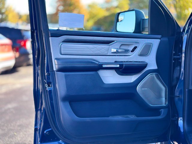 Used 2022 RAM 1500 Limited AWD/4WD image 10