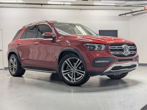 Used 2020 Mercedes-Benz GLE 350 w/ Premium Package image 2