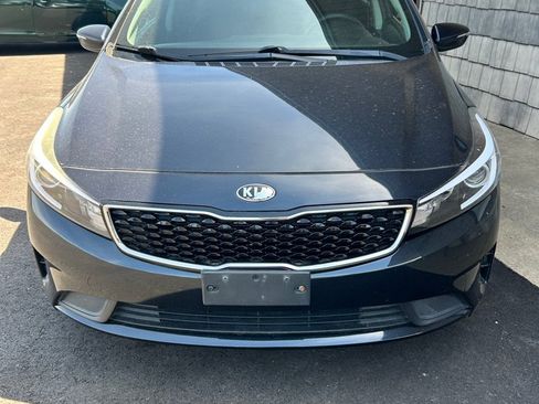 Used 2017 Kia Forte LX FWD image 2