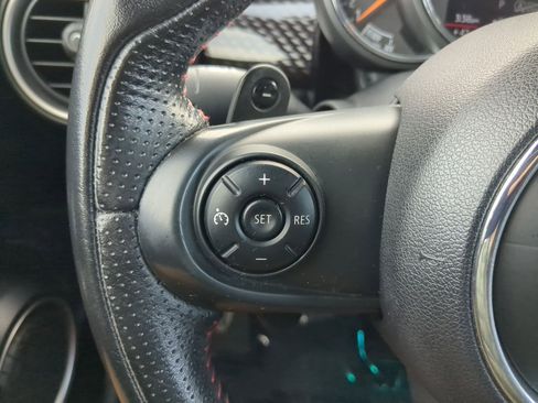 Used 2015 MINI Cooper S image 19