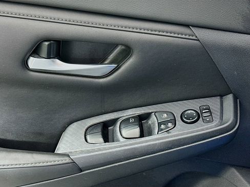 Used 2022 Nissan Sentra SV image 17