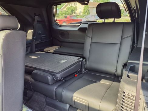 Certified 2025 Toyota Sequoia Limited w/ Tow Technology Package AWD/4WD image 25
