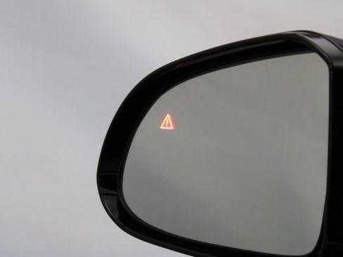 Used 2023 Hyundai Santa Fe Calligraphy FWD image 29