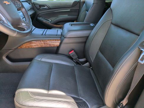 Used 2019 Chevrolet Tahoe Premier RWD image 27