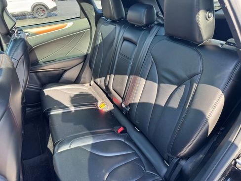 Used 2018 Lincoln MKC Reserve AWD/4WD image 12
