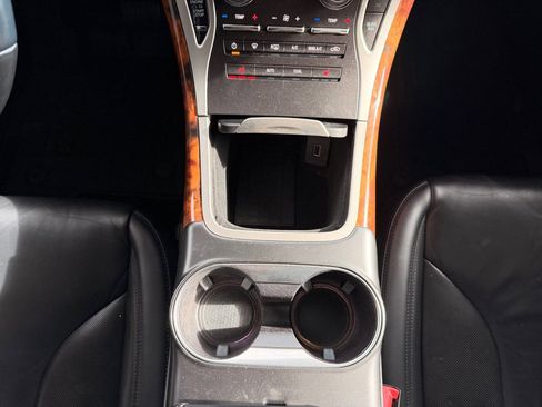 Used 2019 Lincoln Nautilus Select image 26