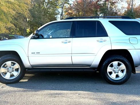 Used 2004 Toyota 4Runner Sport AWD/4WD image 5