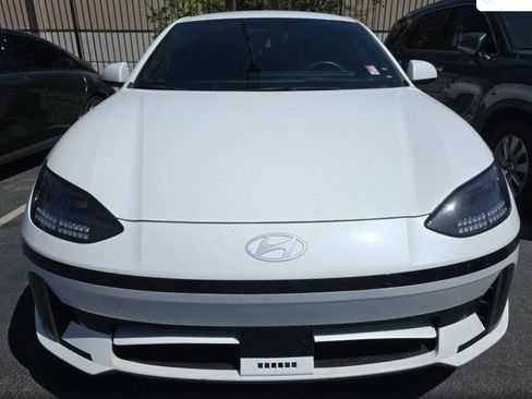Used 2024 Hyundai Ioniq 6 SE RWD image 5