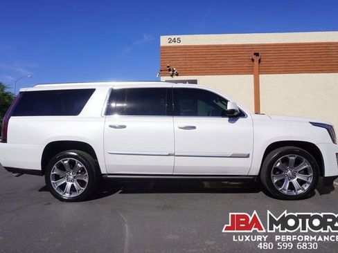 Used 2020 Cadillac Escalade ESV Platinum image 45