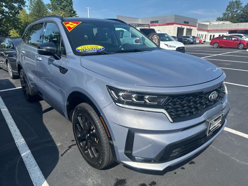 Used 2021 Kia Sorento SX AWD/4WD image 2