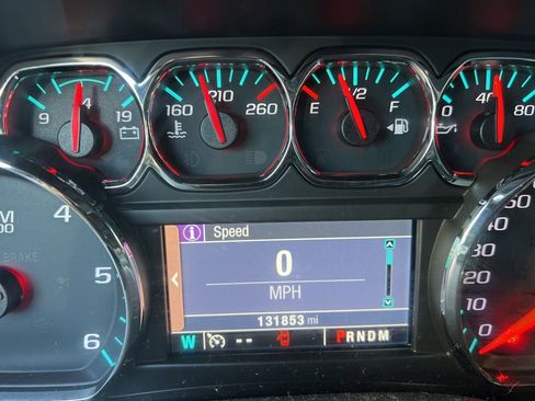 Used 2015 Chevrolet Tahoe LS RWD image 13