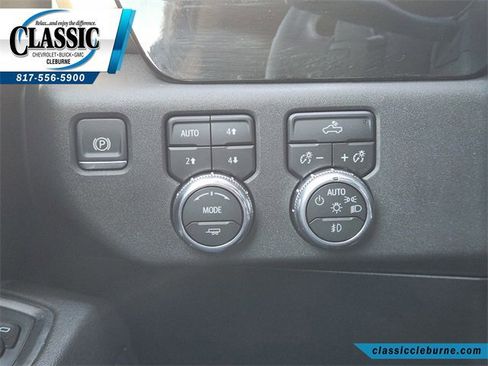 Used 2024 GMC Sierra 1500 Elevation image 23